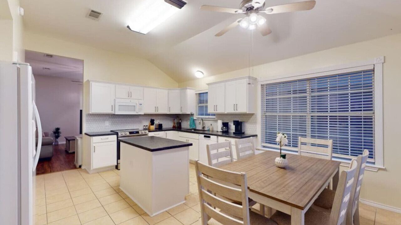 Photo of Kitchen in College Station