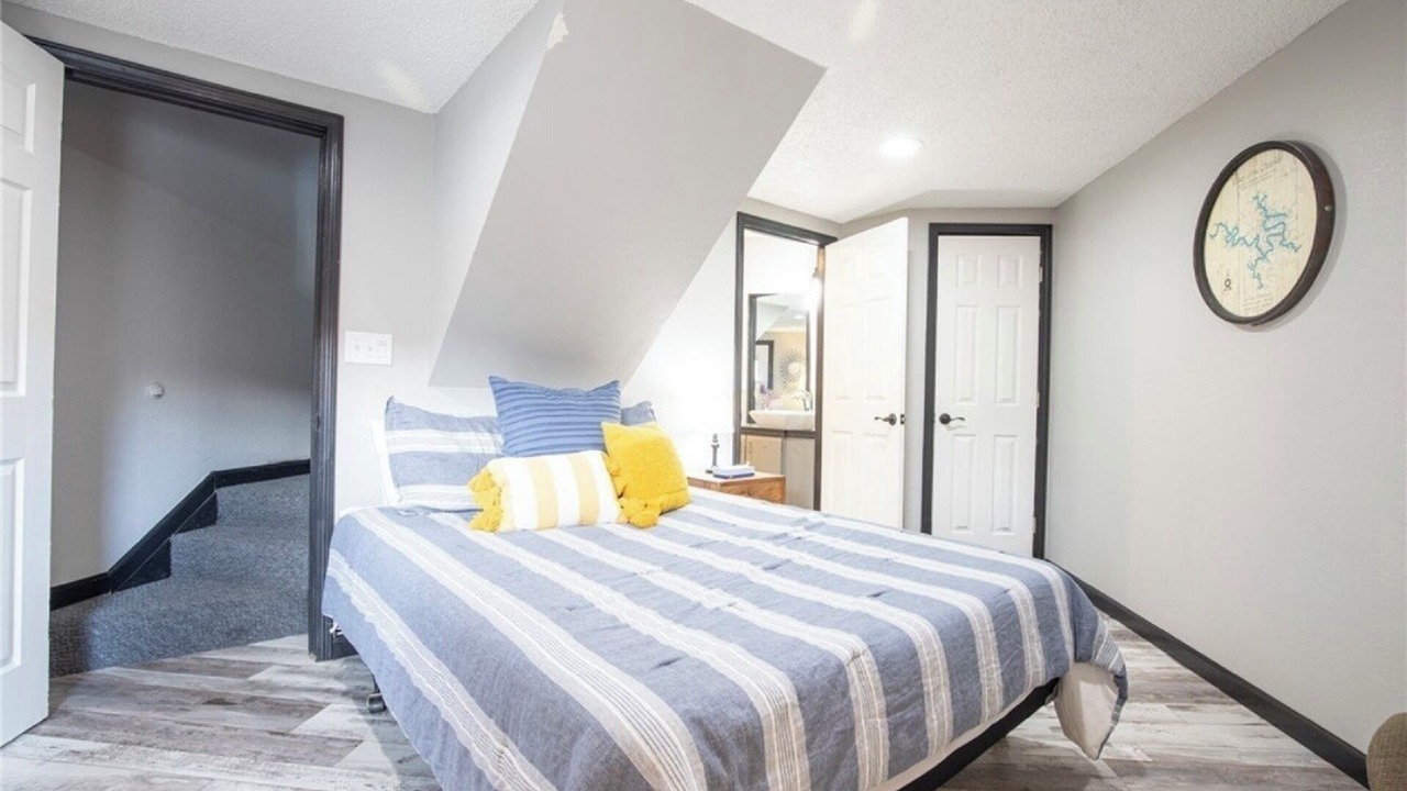 Photo of Bedroom in Osage Beach