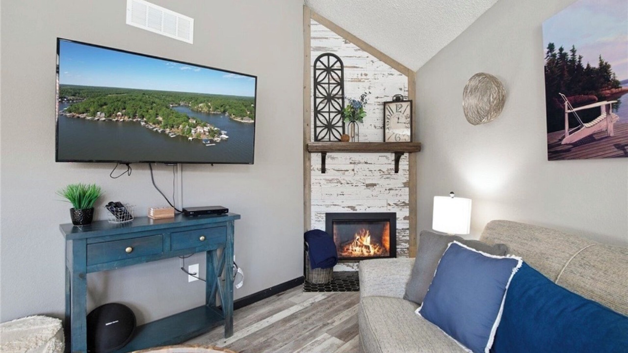Photo of Livingroom in Osage Beach