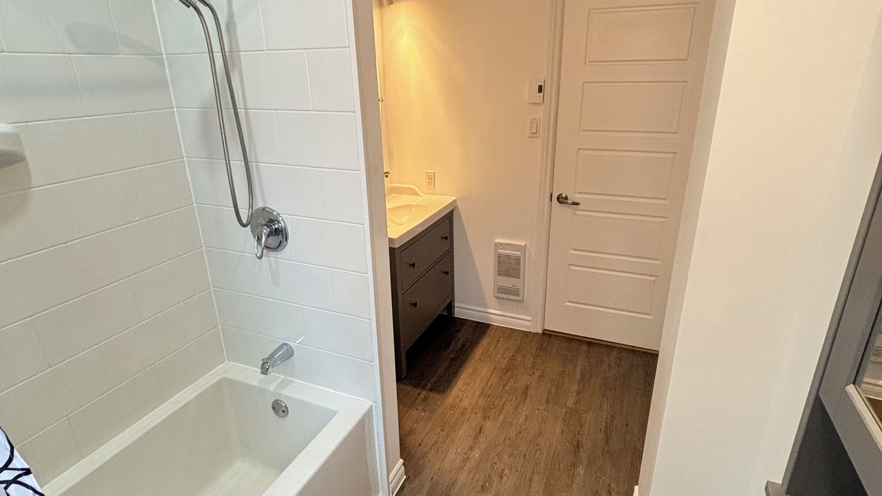 Photo of Bathroom in Saint Hyacinthe