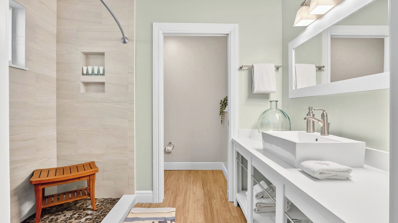 Photo of Bathroom in Upper Matecumbe Key