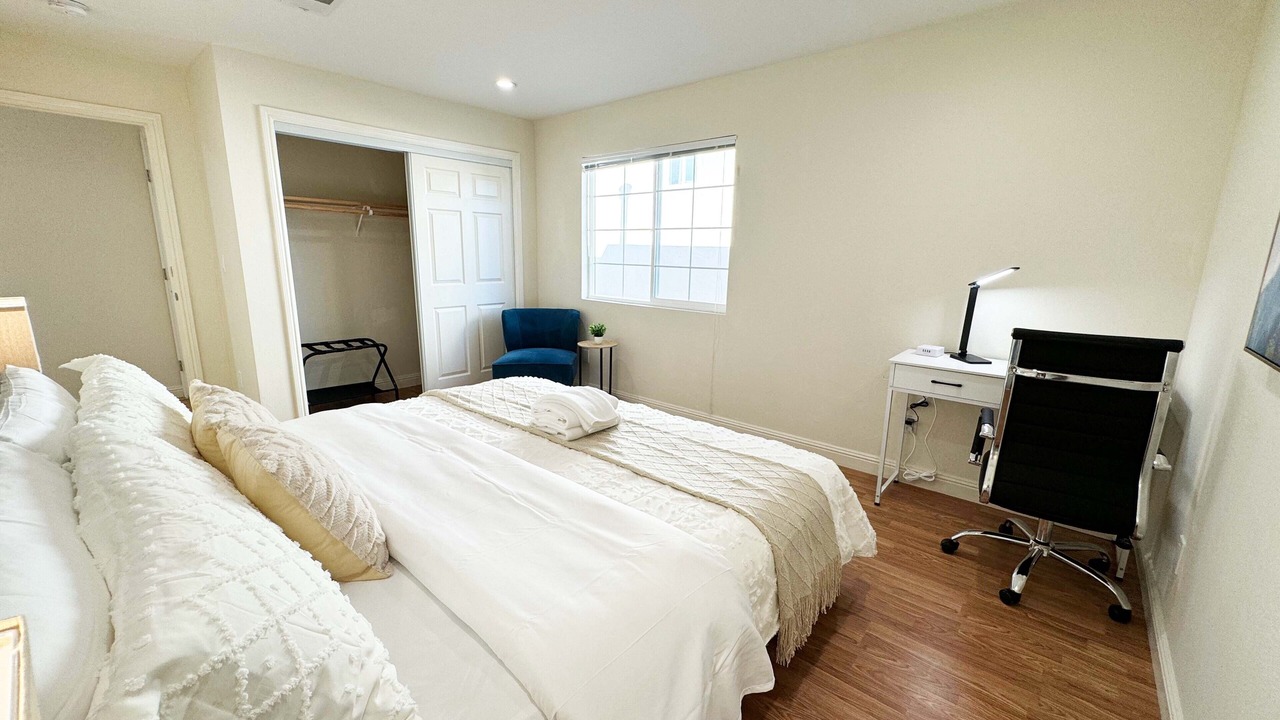 Photo of Bedroom in Downtown