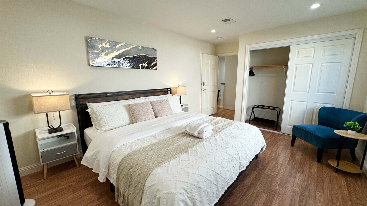 Photo of Bedroom in Downtown