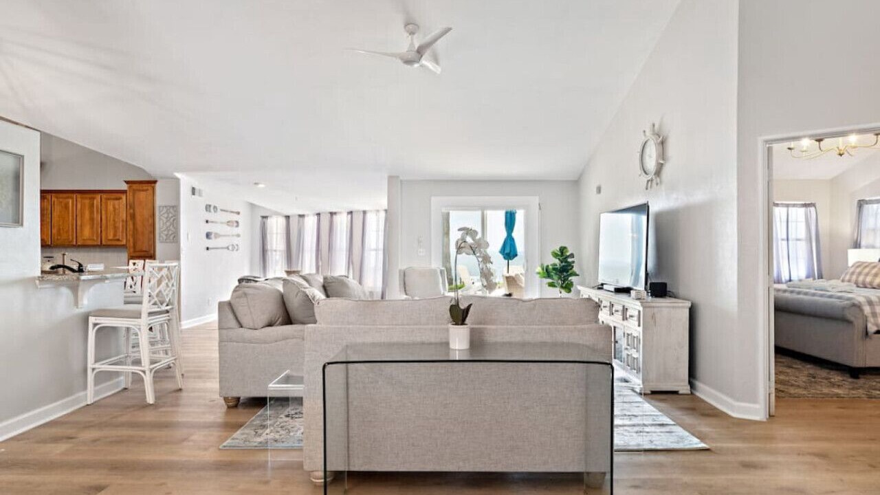 Photo of Bedroom in West Livingston