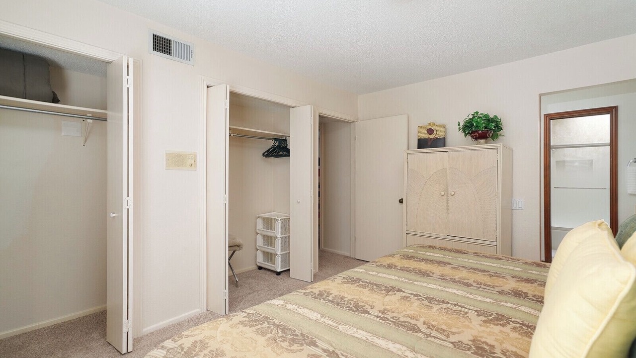 Photo of Bedroom in Vance Jackson