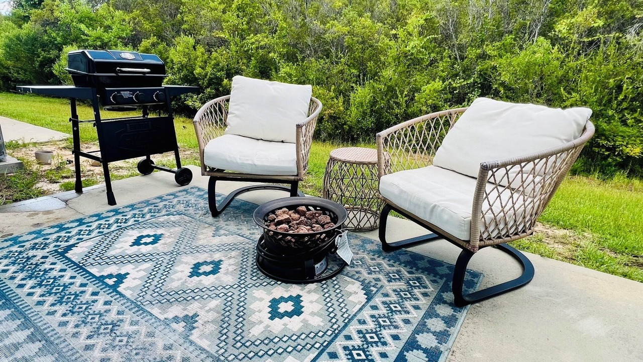 Photo of Outdoor in Thomas Drive