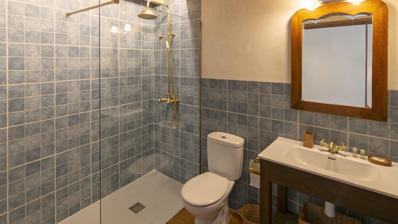 Photo of Bathroom in Nulles
