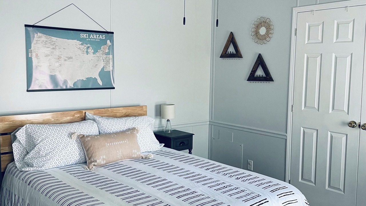 Photo of Bedroom in Town of Reading