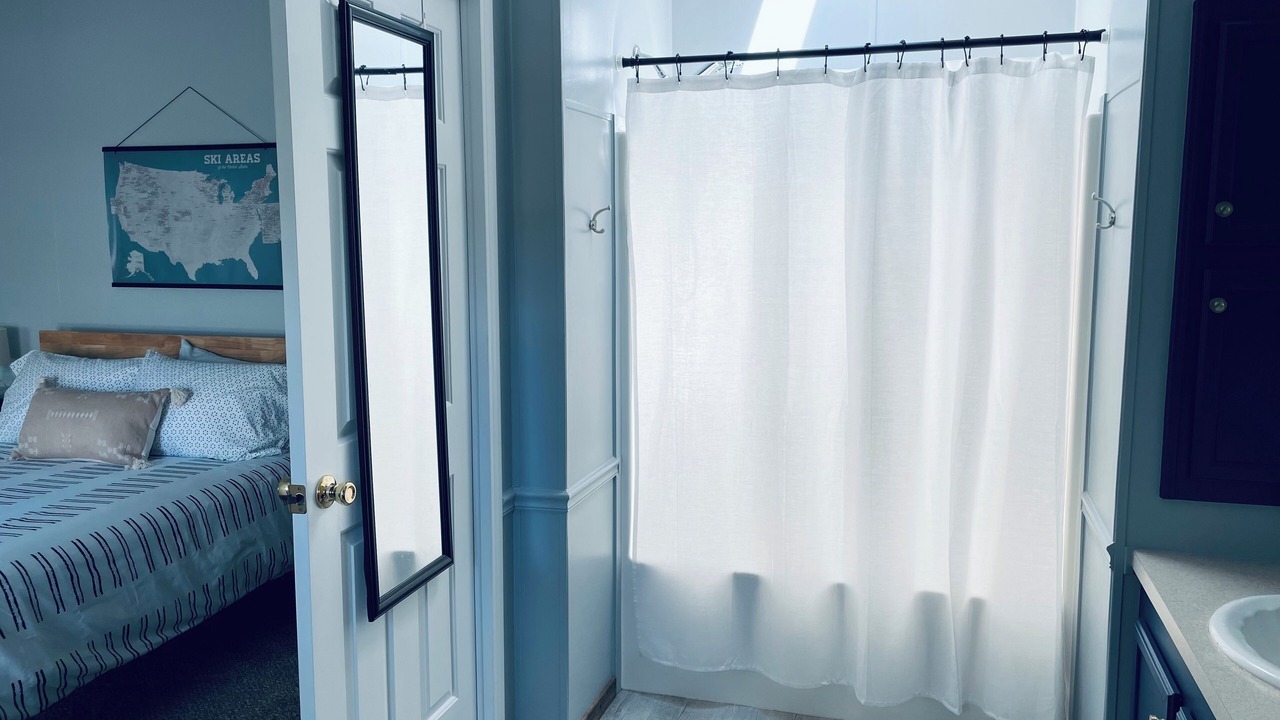 Photo of Bedroom in Town of Reading