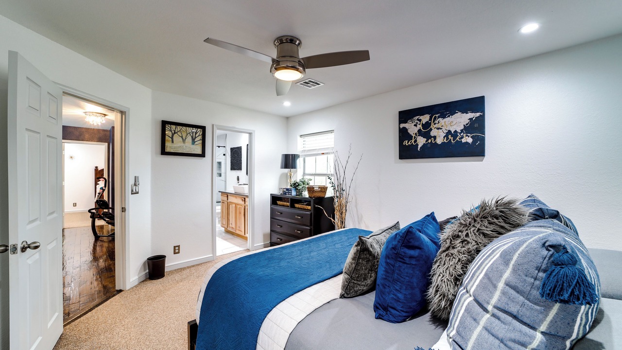 Photo of Bedroom in Tulsa