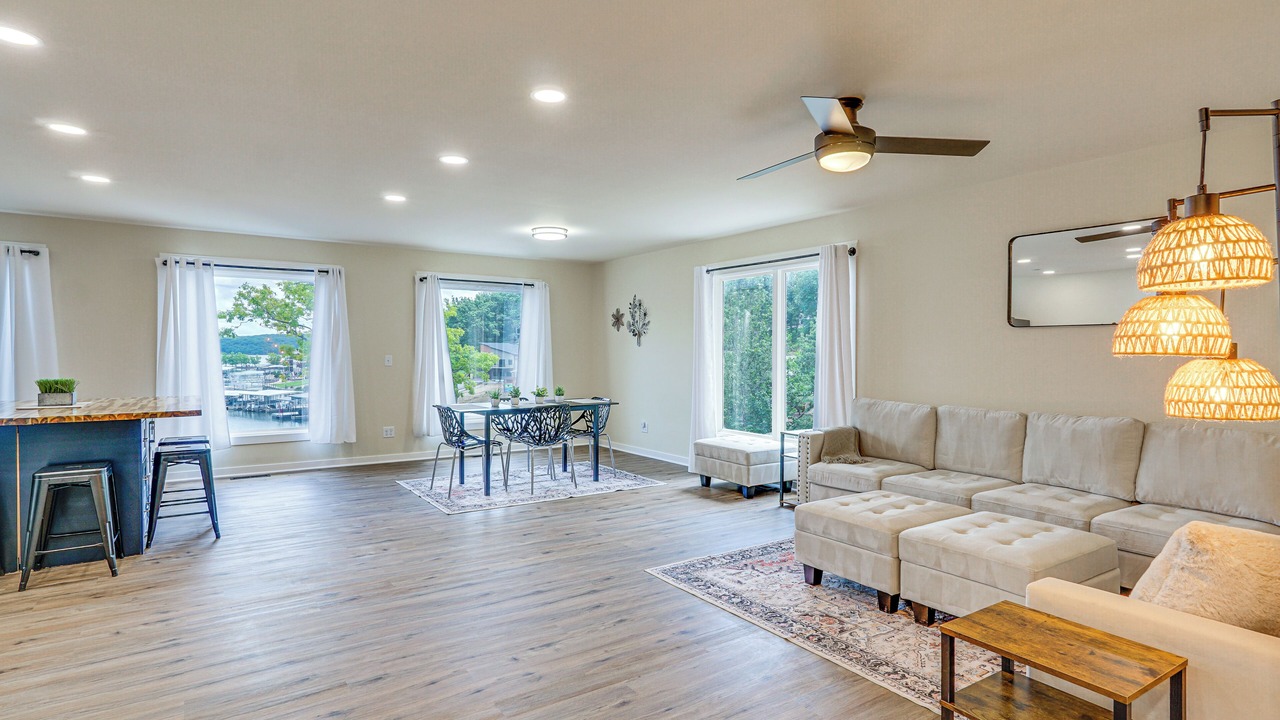 Photo of Livingroom in Osage Beach