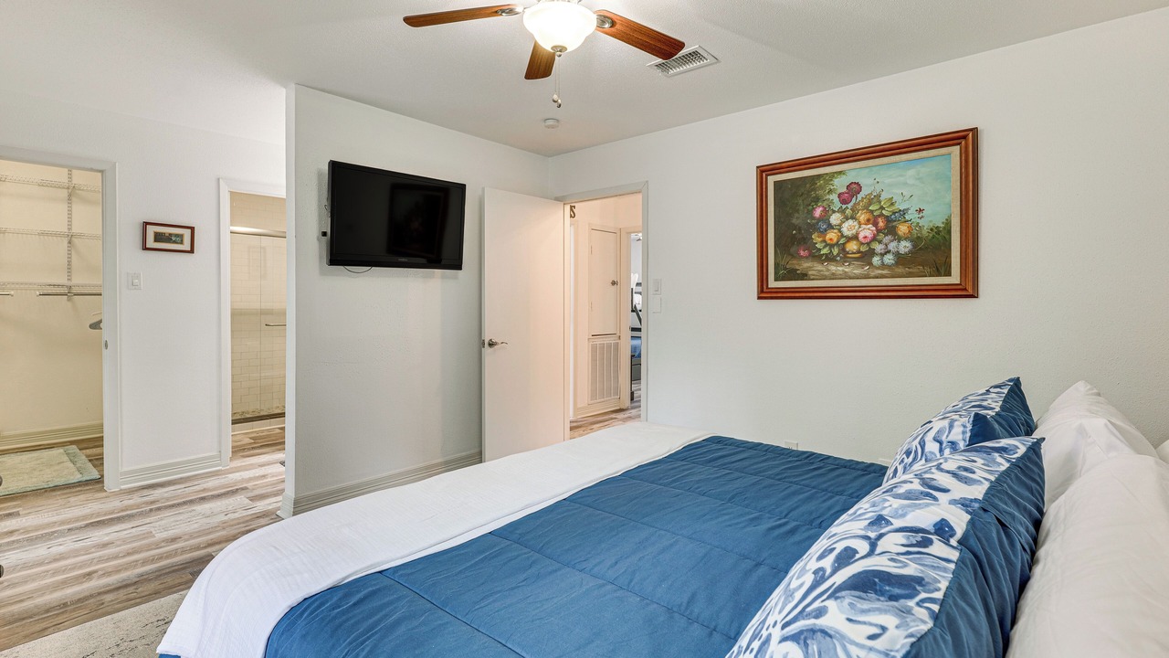 Photo of Bedroom in Panther Creek