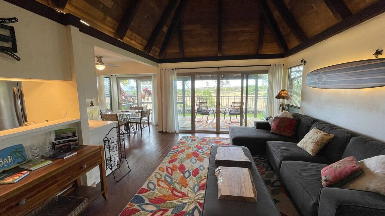 Photo of Livingroom in Punaluu