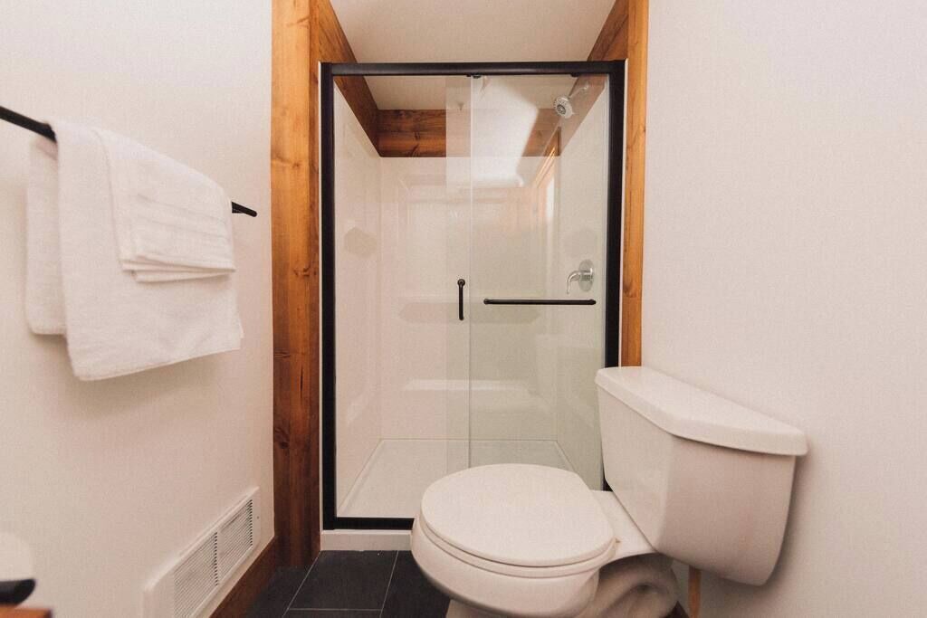 Photo of Bathroom in Jordan Road-Canyon Creek