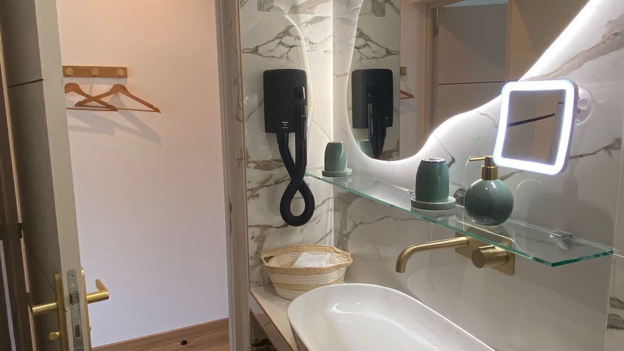 Photo of Bathroom in Tulle