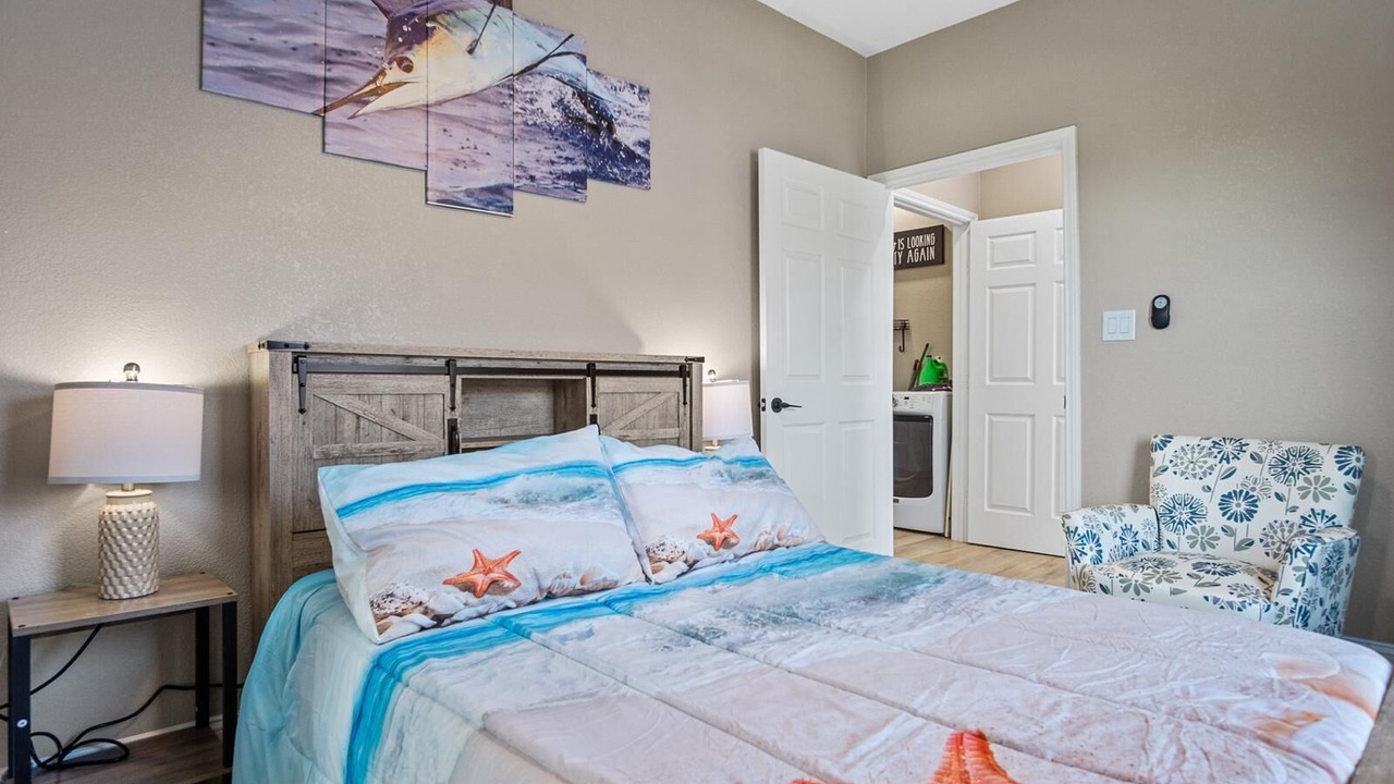 Photo of Bedroom in Port Bolivar