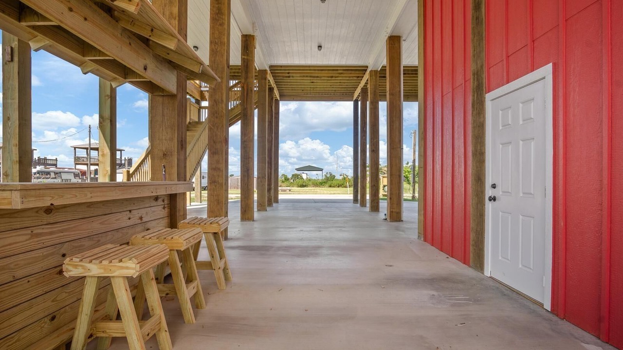 Photo of Patio Balcony in Port Bolivar