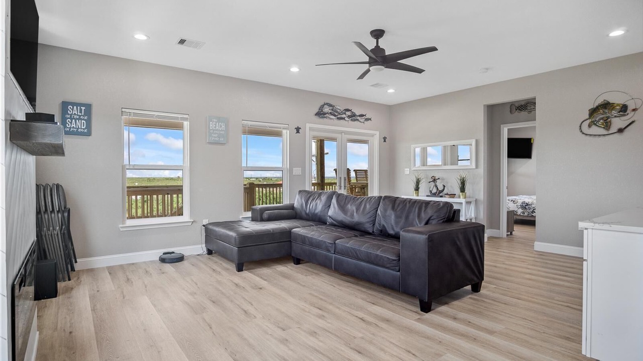 Photo of Livingroom in Port Bolivar