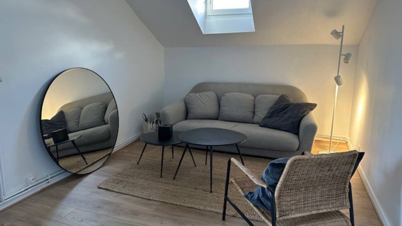 Photo of Livingroom in Poincare - Foch - Anatole France - Croix de Bourgogne