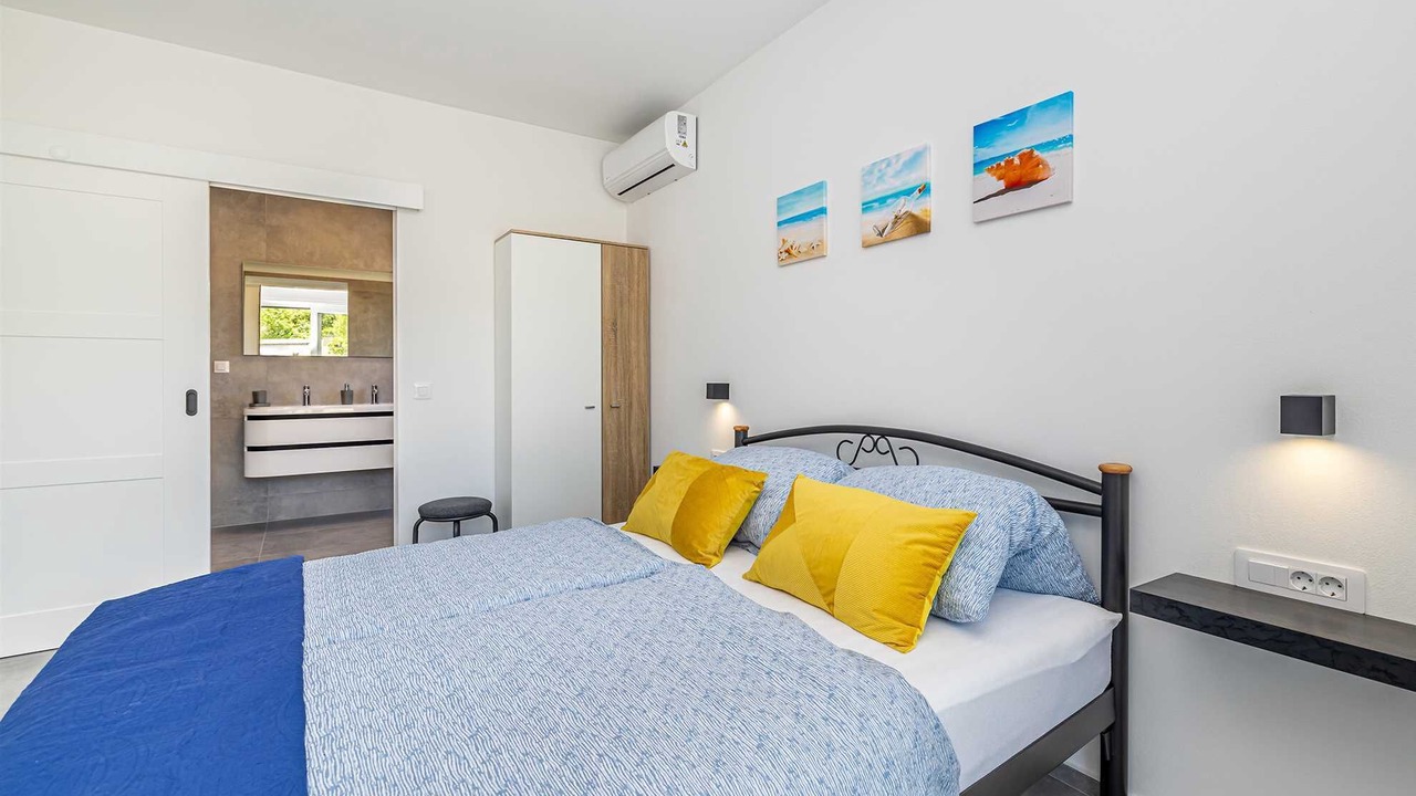 Photo of Bedroom in Linardici