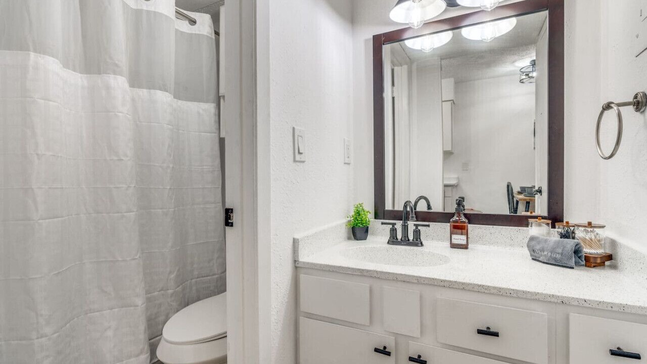 Photo of Bathroom in Hyde Park