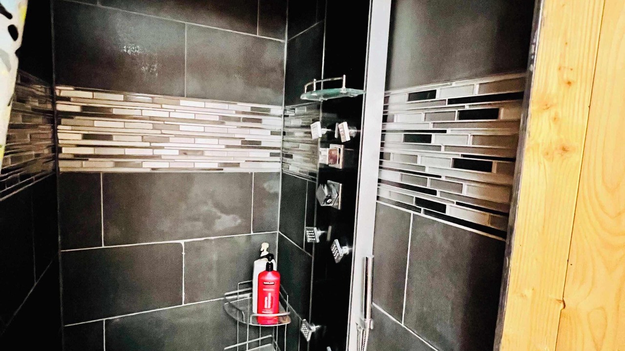 Photo of Bathroom in Saint-Leon-de-Standon