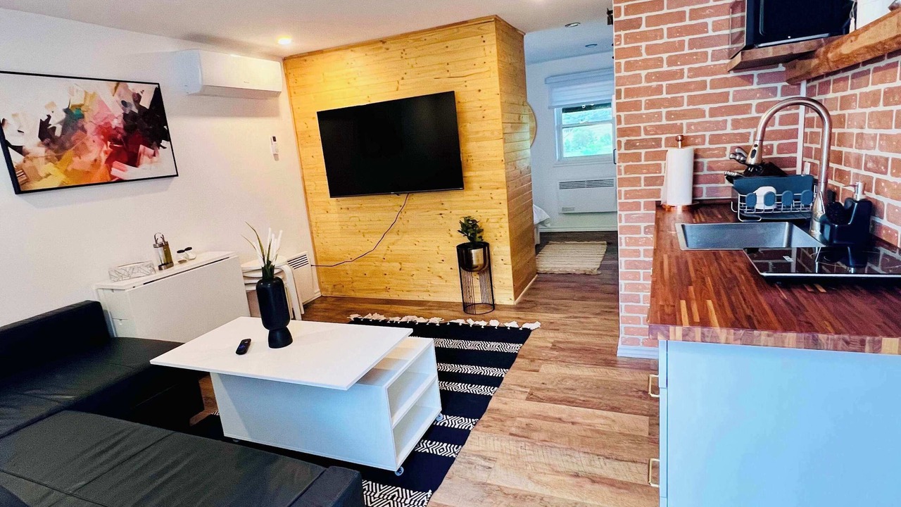 Photo of Livingroom in Saint-Leon-de-Standon