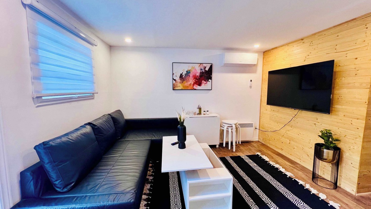 Photo of Livingroom in Saint-Leon-de-Standon