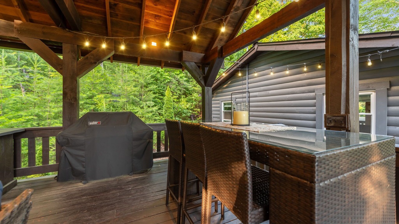 Photo of Outdoor in Cherry Log