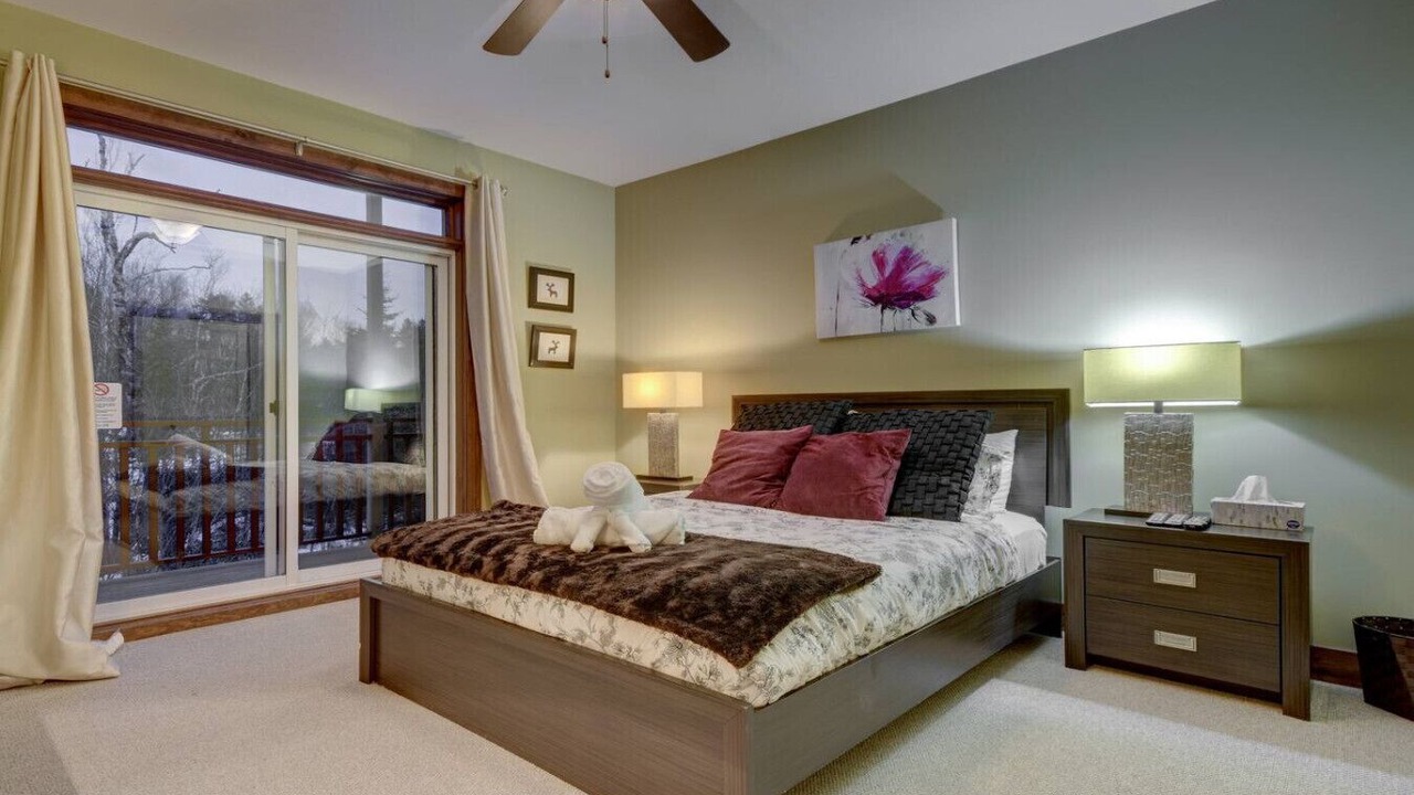 Photo of Bedroom in Tremblant-Les-Eaux