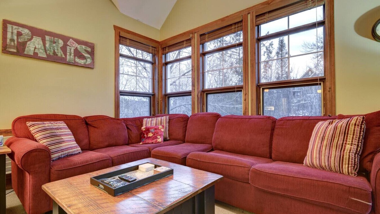 Photo of Livingroom in Tremblant-Les-Eaux