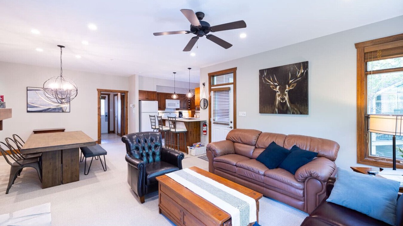 Photo of Livingroom in Tremblant-Les-Eaux