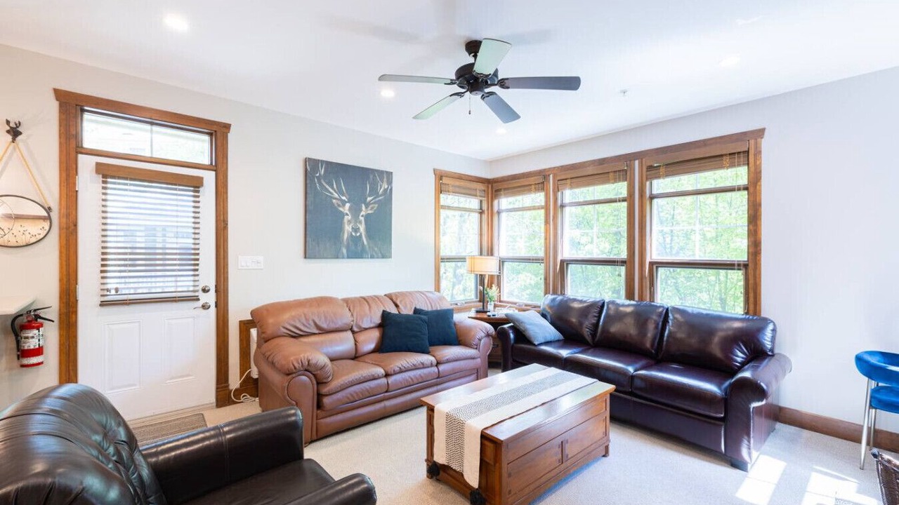 Photo of Livingroom in Tremblant-Les-Eaux