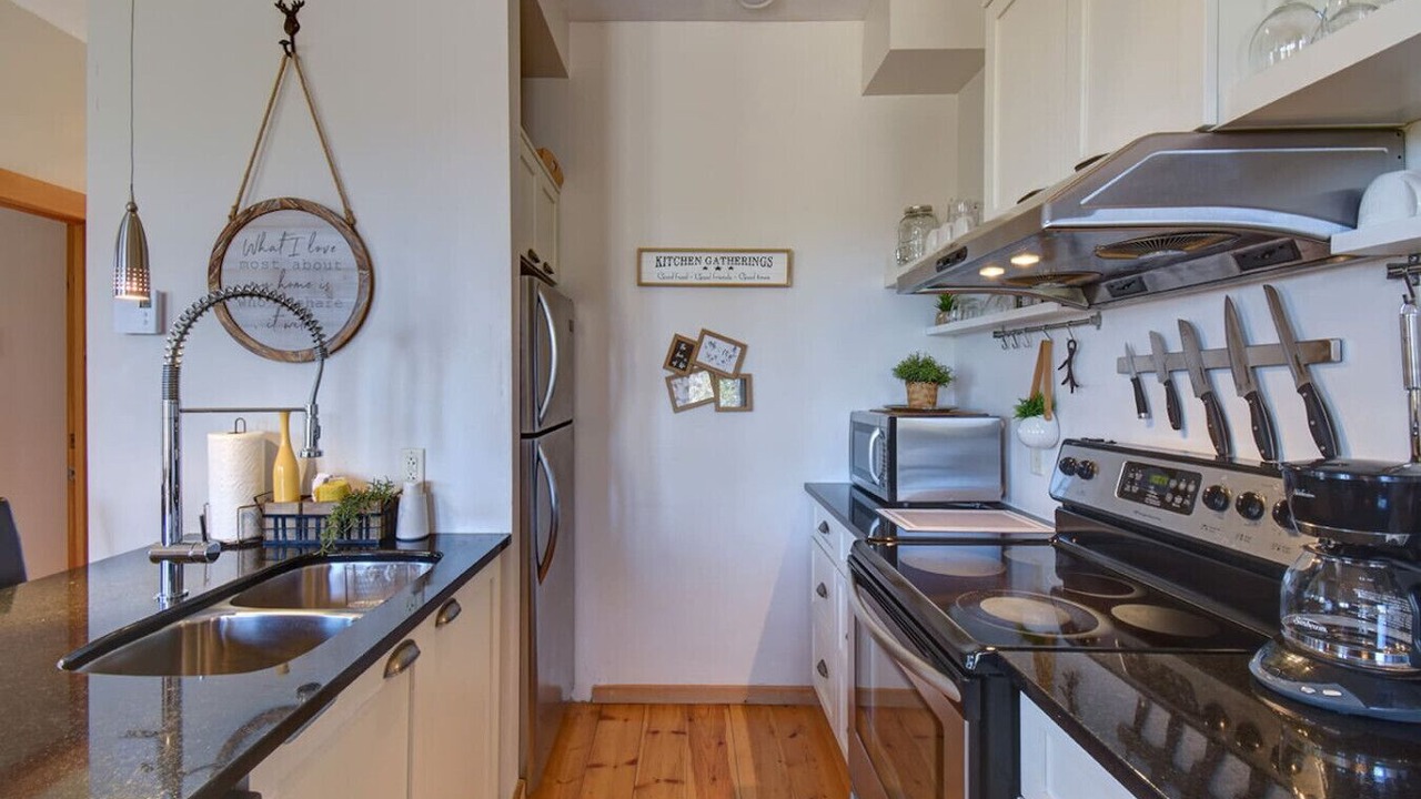 Photo of Kitchen in Lac Superieur Village
