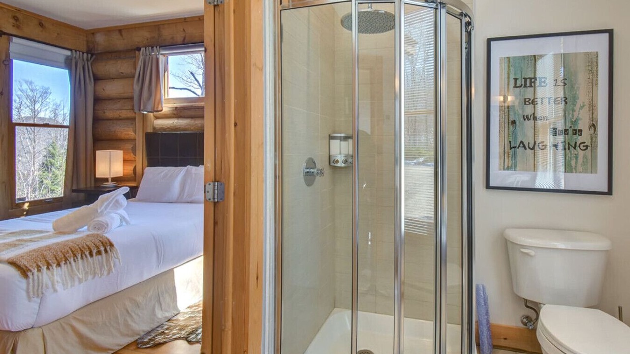 Photo of Bathroom in Lac Superieur Village