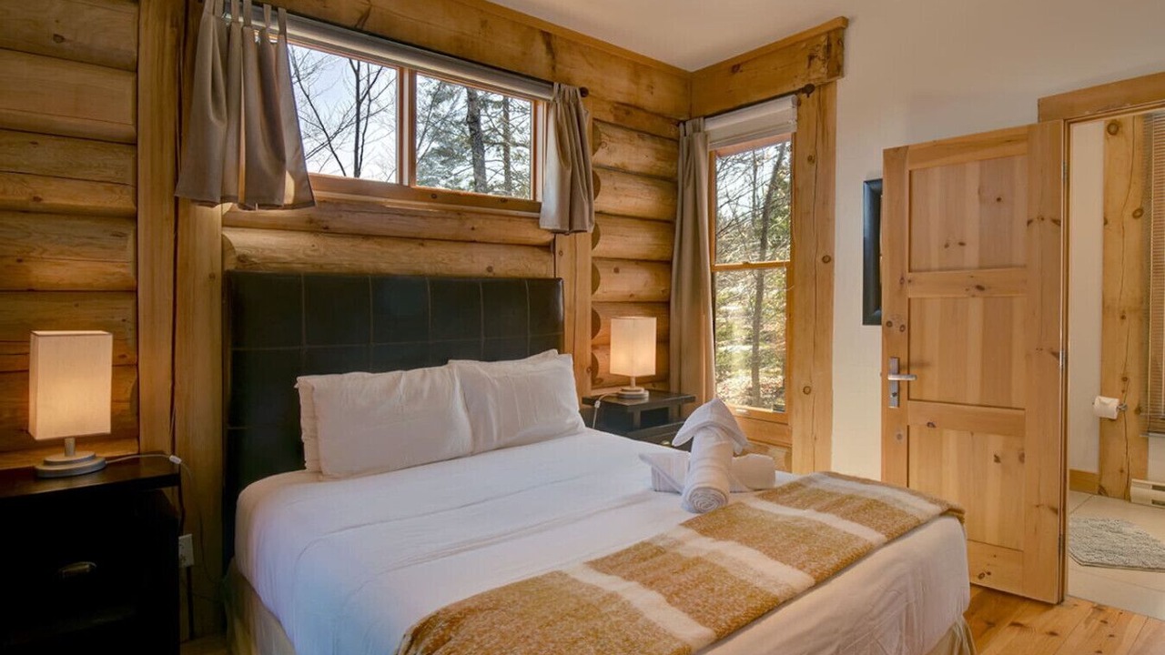 Photo of Bedroom in Lac Superieur Village