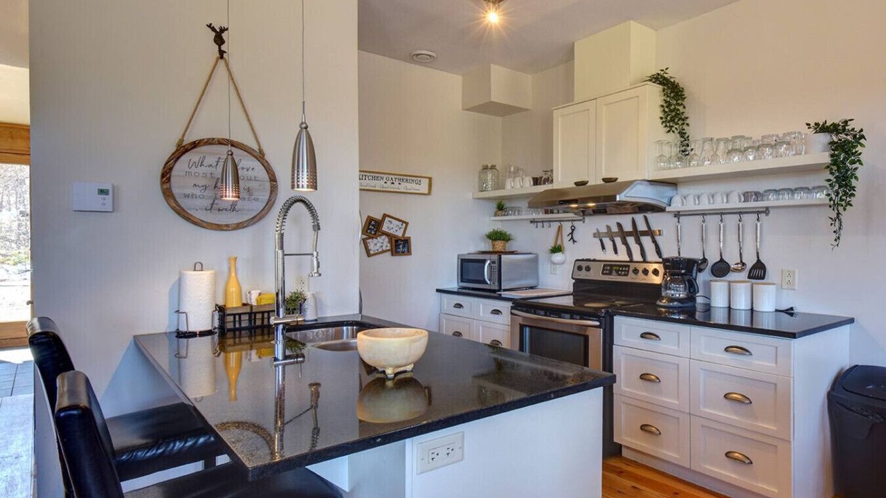Photo of Kitchen in Lac Superieur Village