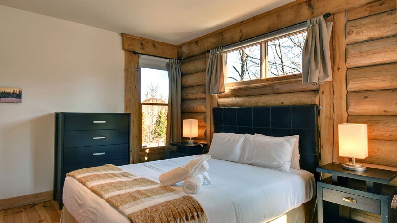 Photo of Bedroom in Lac Superieur Village