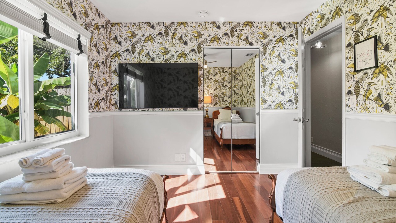 Photo of Bedroom in Coral Springs
