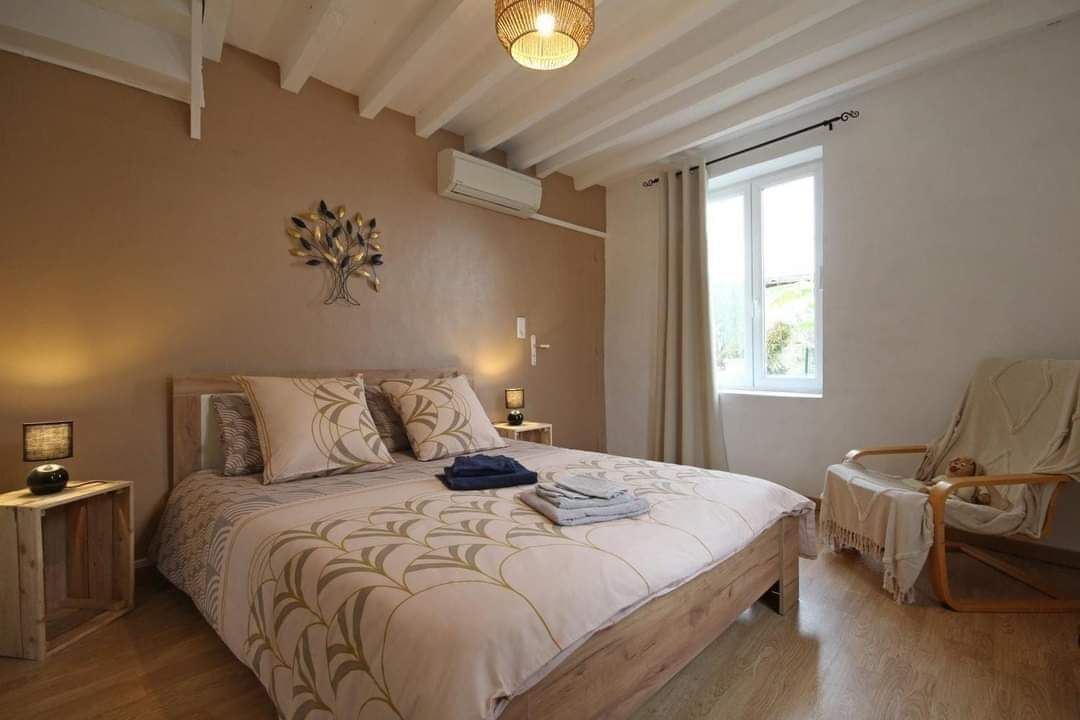 Photo of Bedroom in Muids