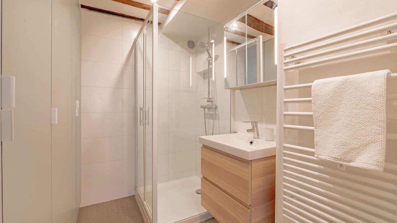 Photo of Bathroom in 5th Arrondissement