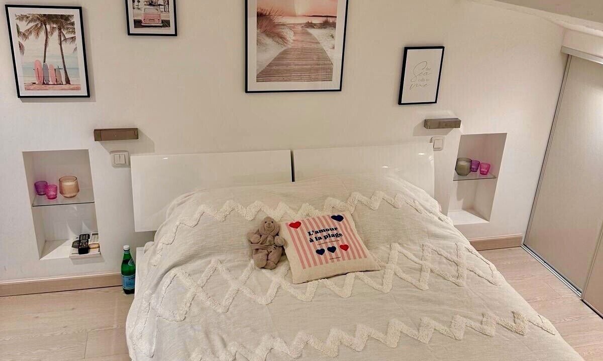 Photo of Bedroom in Mandelieu-la-Napoule Beach