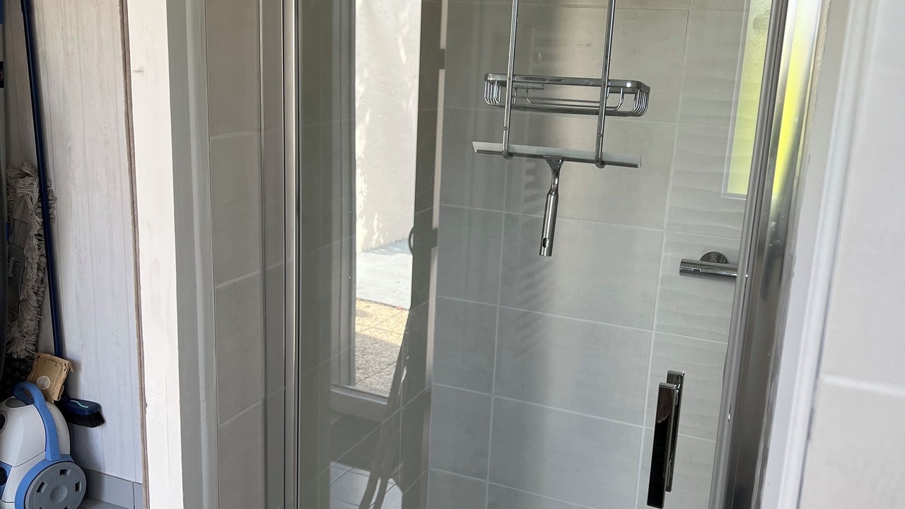 Photo of Bathroom in Le Vivier-sur-Mer