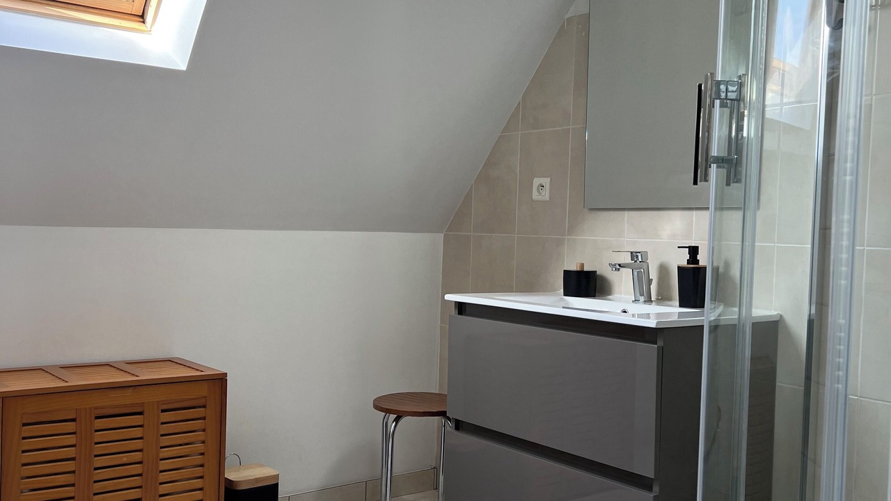Photo of Bathroom in Le Vivier-sur-Mer