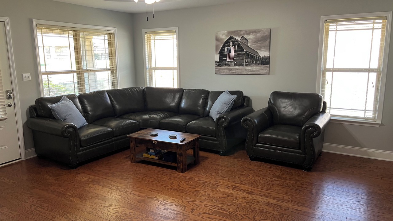 Photo of Livingroom in Huntsville
