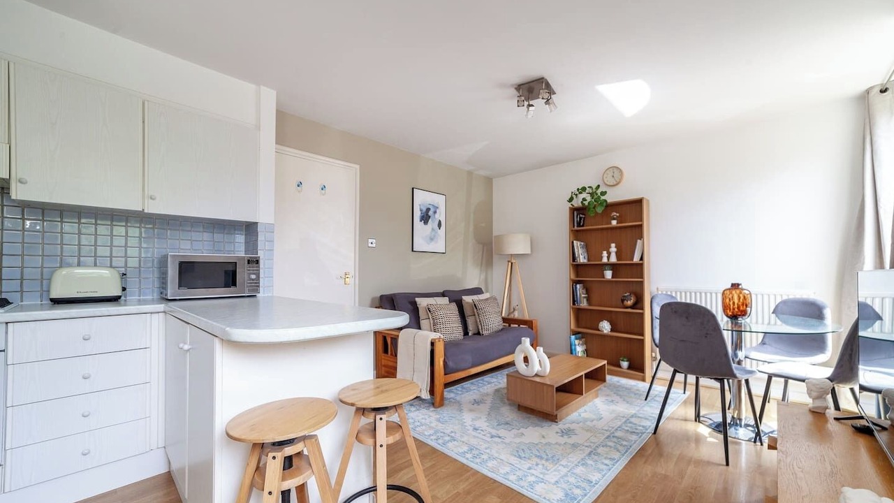 Photo of Others in Wapping