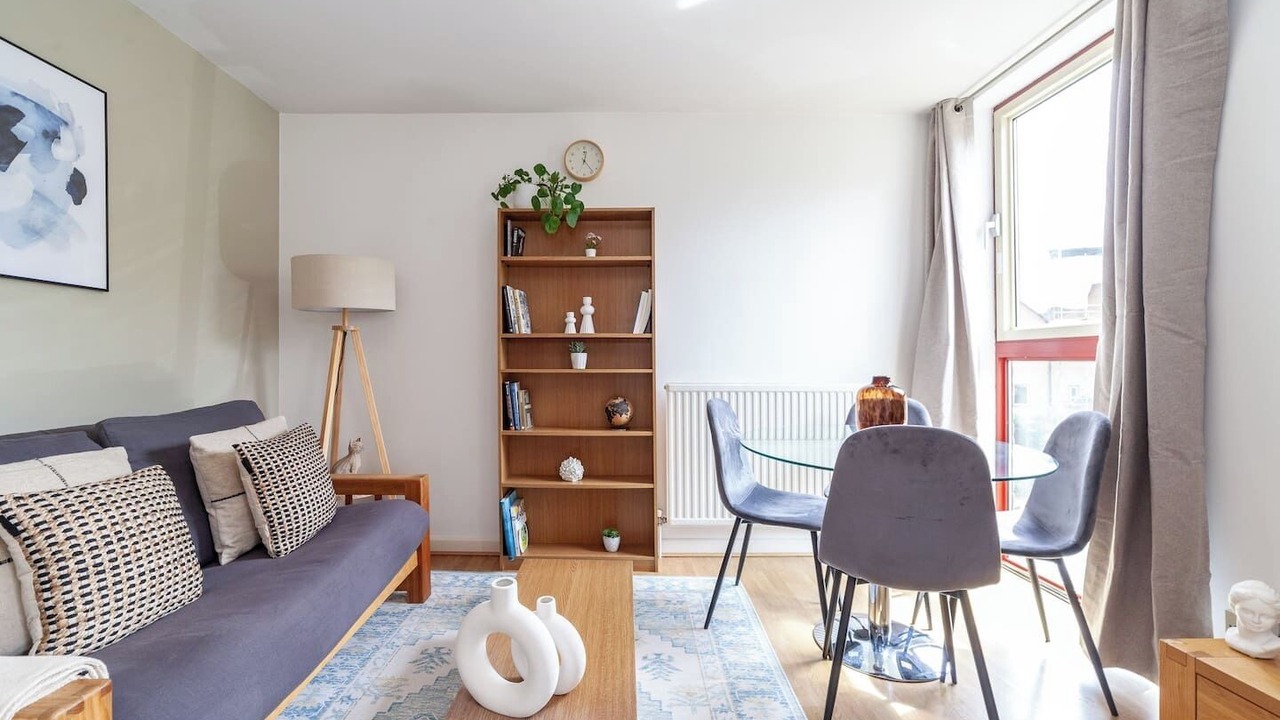 Photo of Livingroom in Wapping