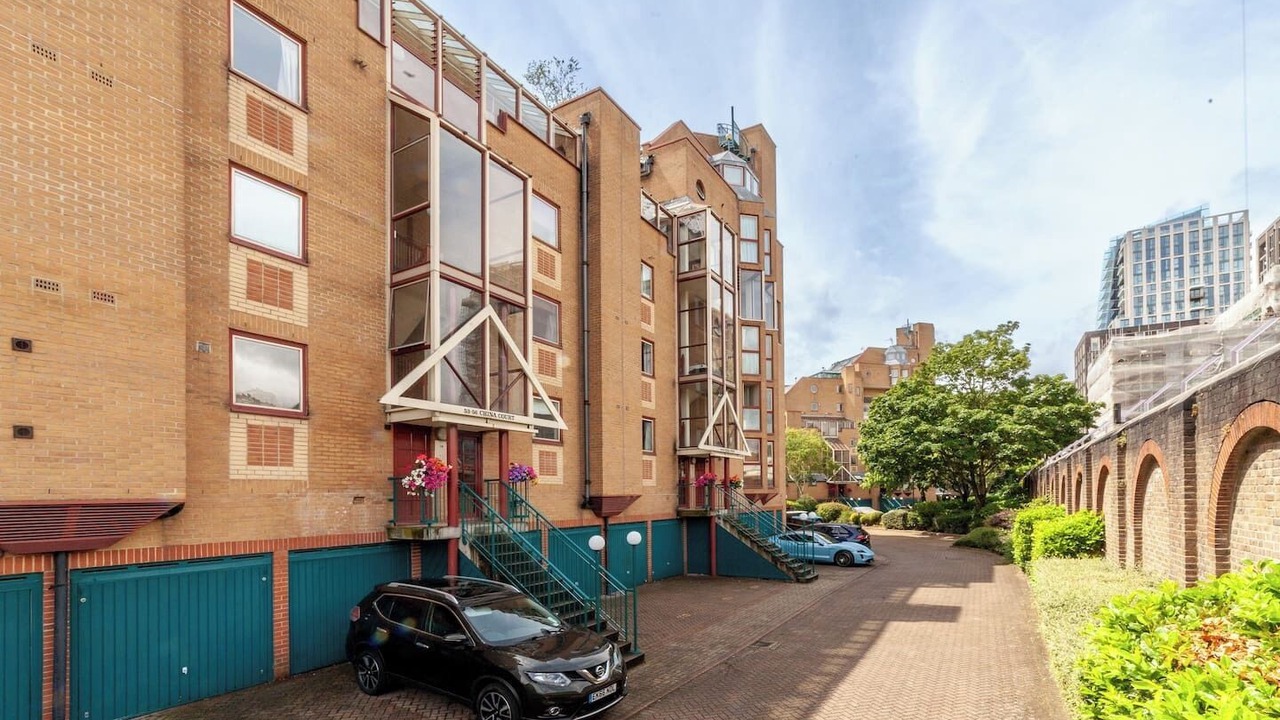 Photo of Outdoor in Wapping