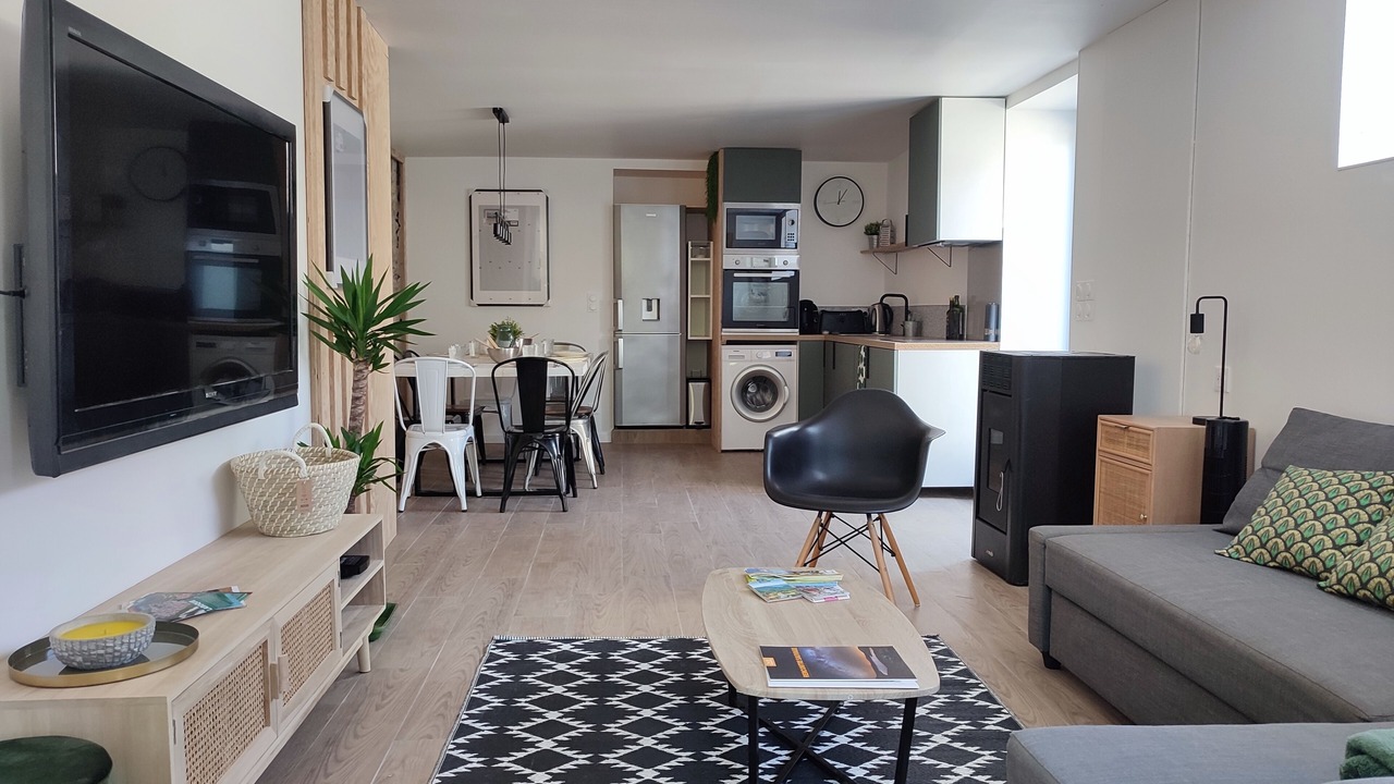 Photo of Livingroom in Saint-Bauzille-de-Putois