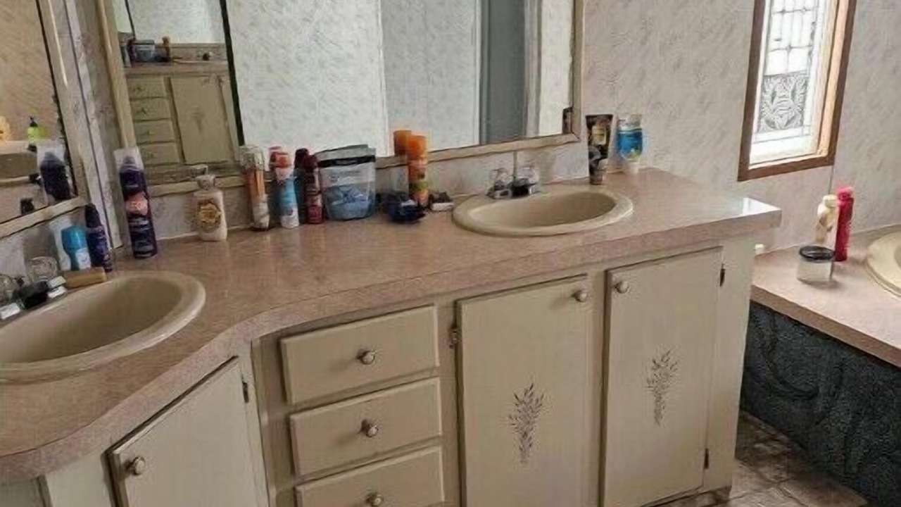 Photo of Bathroom in Hopeton